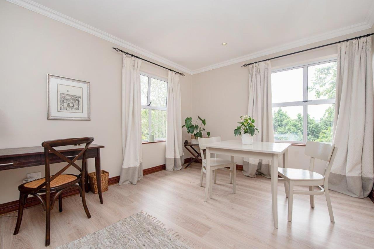 Wild Olive Executive Suite Johannesburg Bagian luar foto